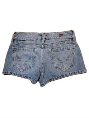 Hollister Women's Shorts 00 Low Rise Mini Short Embroidered Hearts